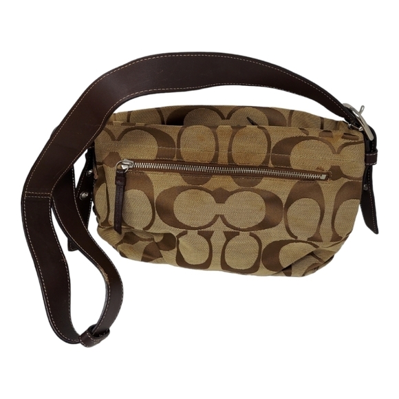 Coach Handbags - AUTHENTIC Brown Coach Bag Adjustable Leather Strap Medium Size